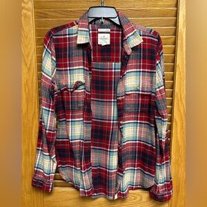 American Eagle Outfitters Red and Navy Plaid Shirt